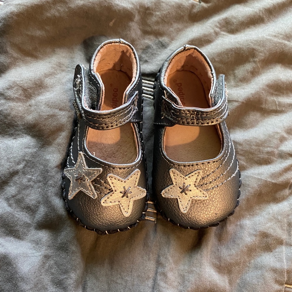 Brand New! Pediped leather sole shoes, size 4